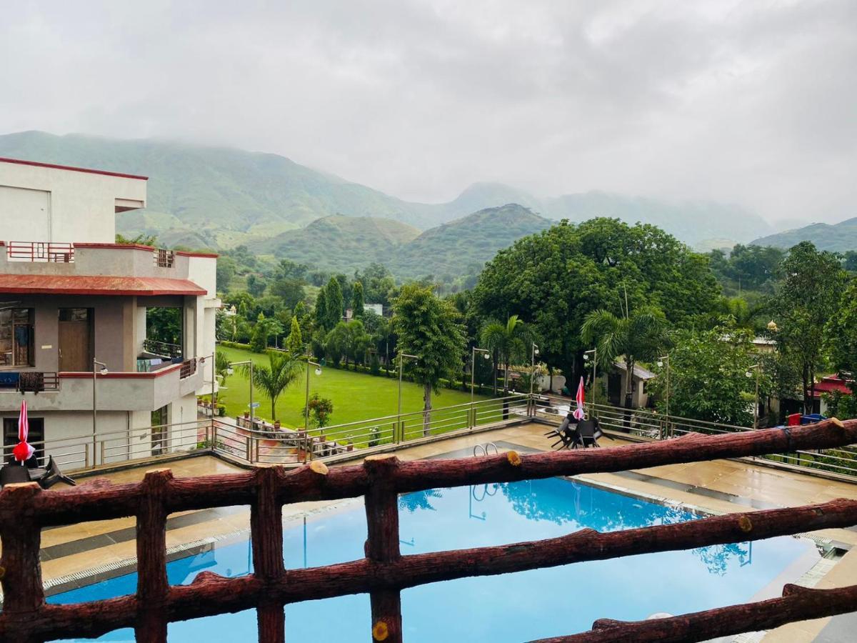 Meera Valley Resort By Nexottel Udaipur Exterior foto