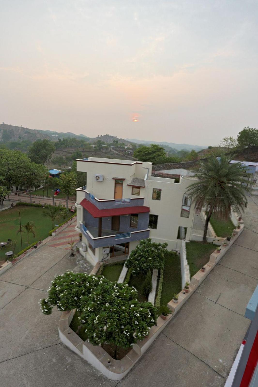 Meera Valley Resort By Nexottel Udaipur Exterior foto